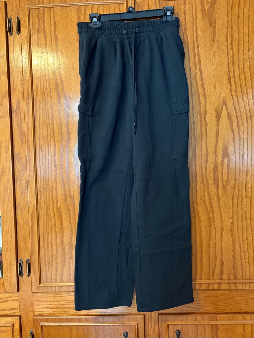 Black cargo sweatpants size medium